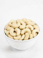 Crunchy Jumbo Cashews W180
