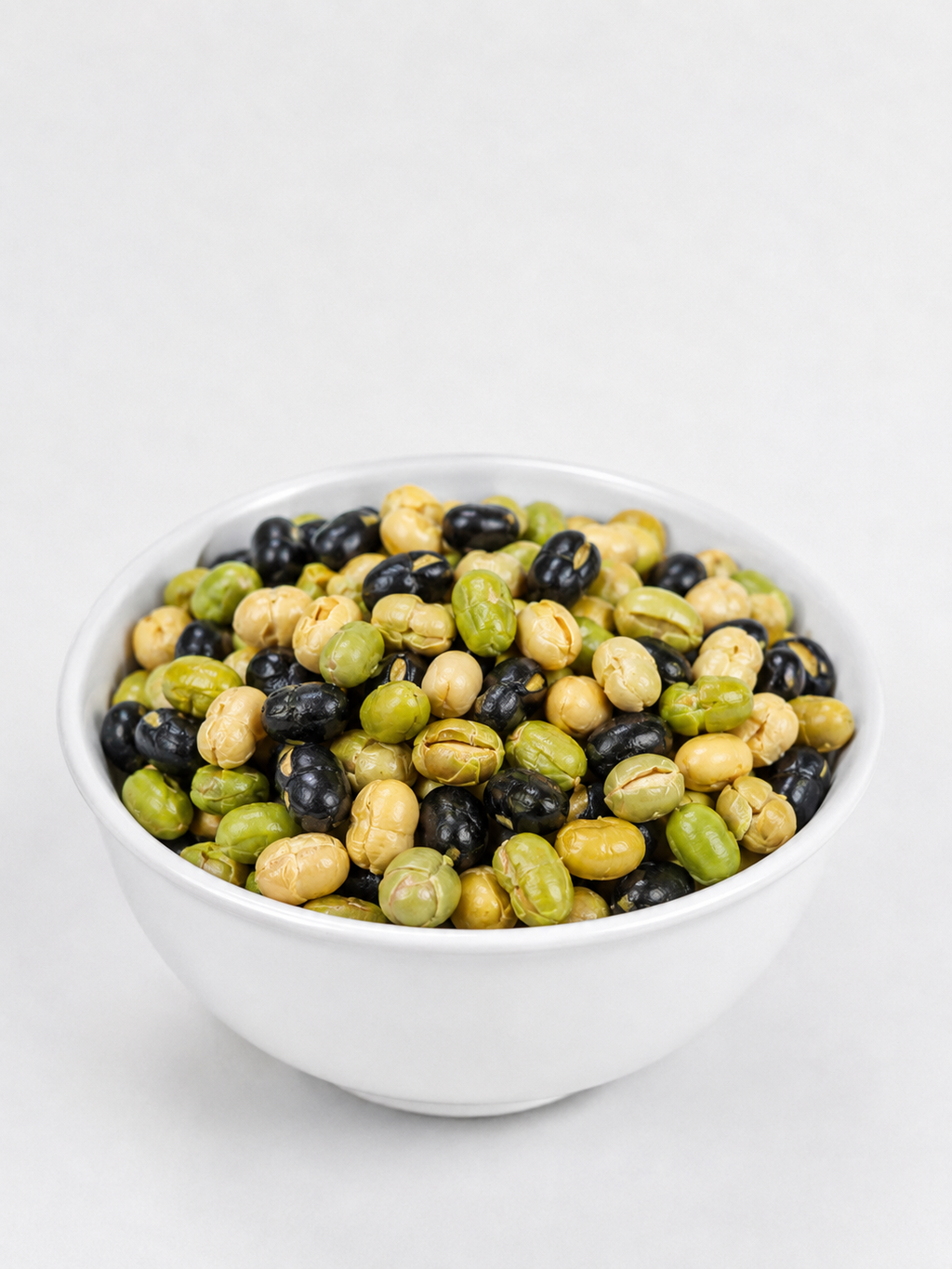 Kesari Ananta Crunchy Roasted Protein Bean in a bowl
